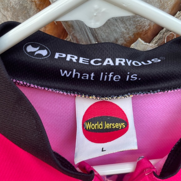 Women’s Biker Chick bicycle top back pockets Precaryous what is life size l - Picture 3 of 6